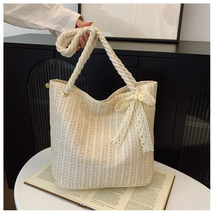Women's Pastoral Woven Straw Shoulder Bag Large Capacity — feature 38