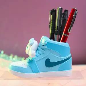 Cute Fairy Crown Makeup Brush Holder for Students