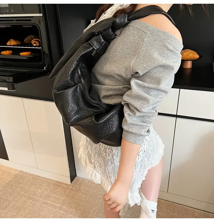 Vintage Pleated Shoulder Bag for Women Summer 2025 — feature 21