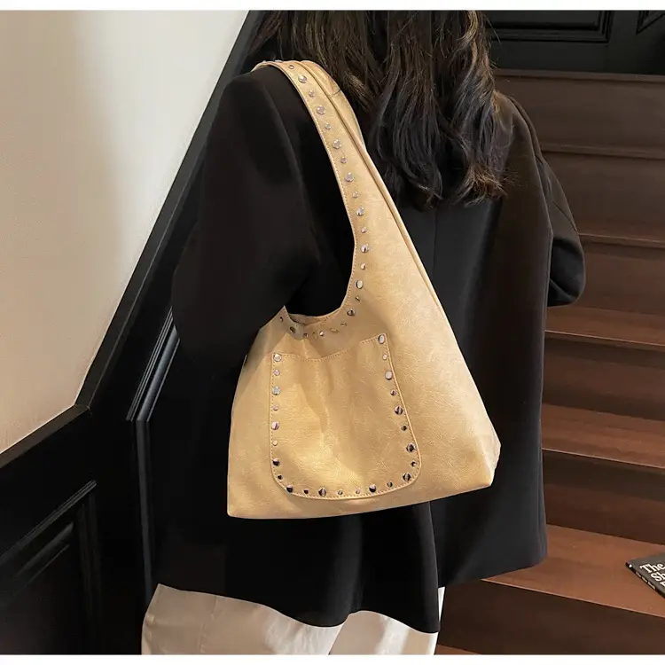 Retro Rivet Shoulder Bag European American Fashion — feature 15