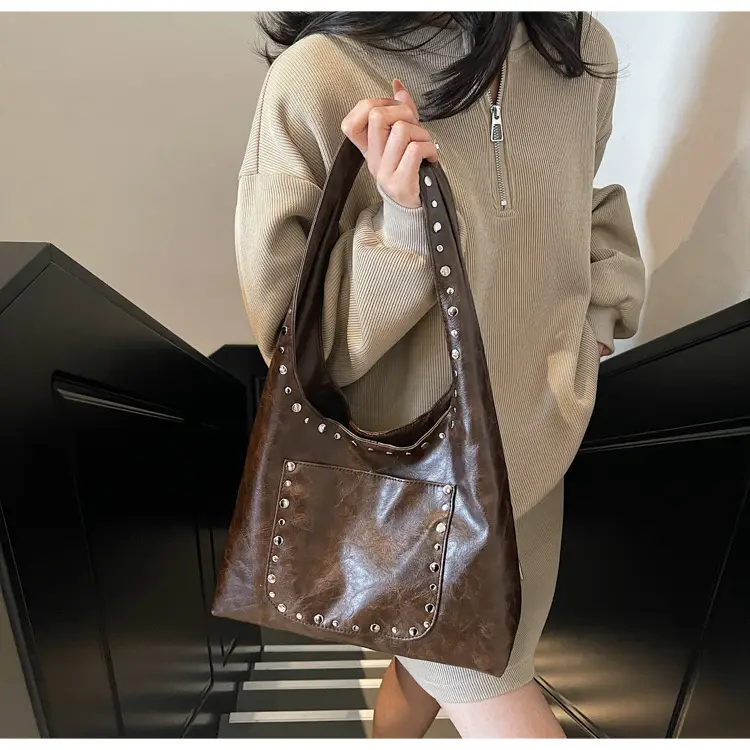 Retro Rivet Shoulder Bag European American Fashion — feature 17
