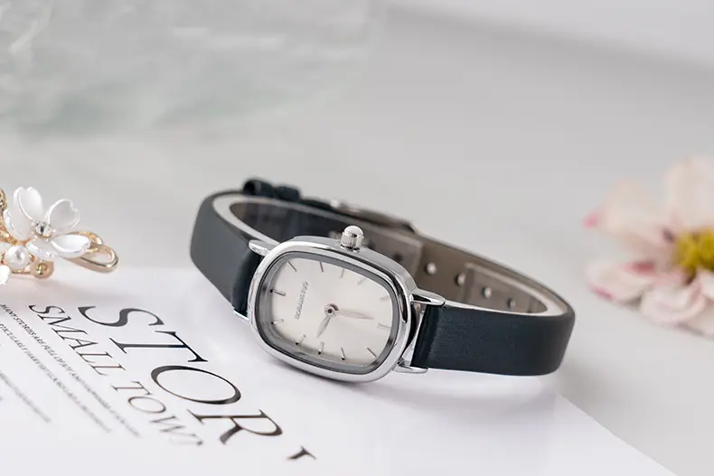 Women's Oval Watch Black Leather Waterproof — feature 10