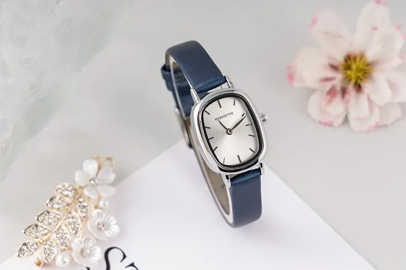 Women's Oval Watch Black Leather Waterproof — feature 14