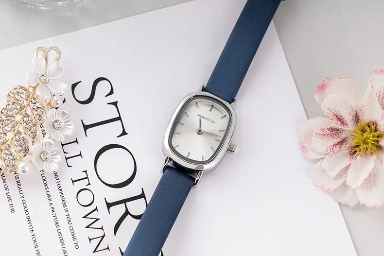 Women's Oval Watch Black Leather Waterproof — feature 17
