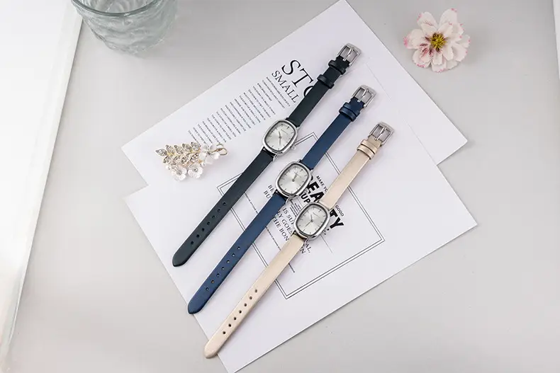 Women's Oval Watch Black Leather Waterproof — feature 18