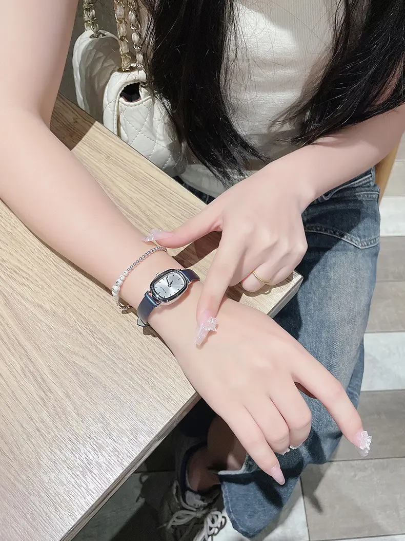 Women's Oval Watch Black Leather Waterproof — feature 24