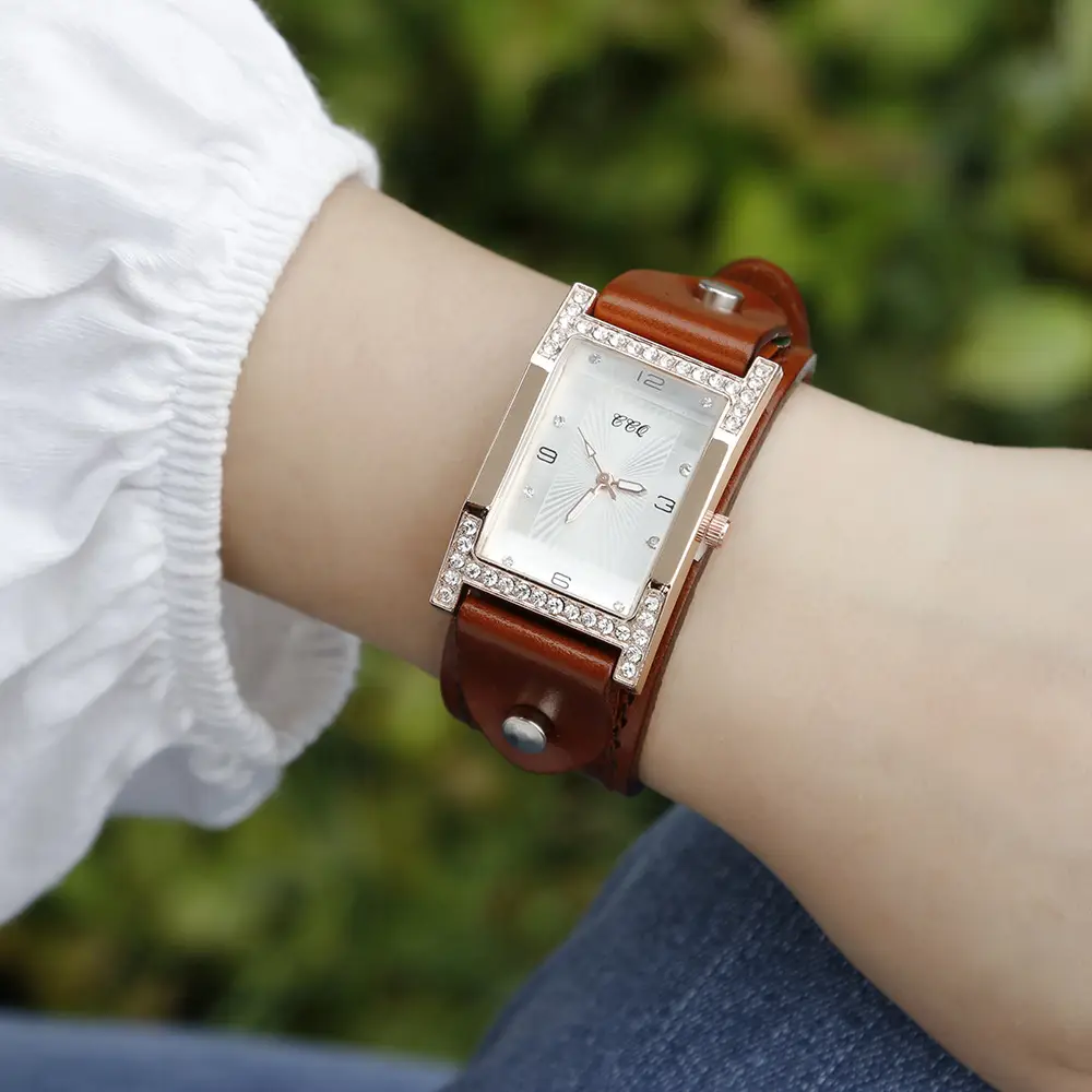 Women's Red Diamond Scale Quartz Watch with Wide Strap - Image 9
