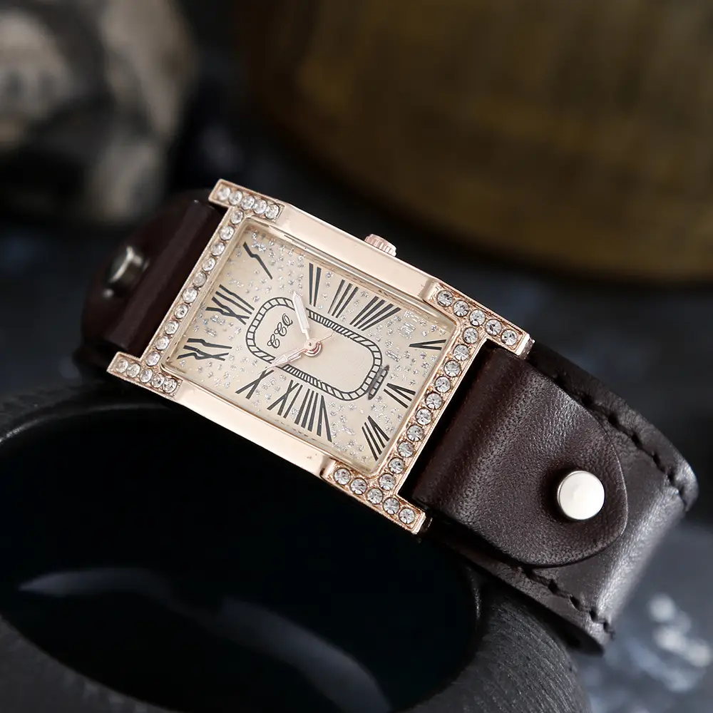Women's Luxury Roman Numeral Watch with Rhinestone Diamond Band — feature 3