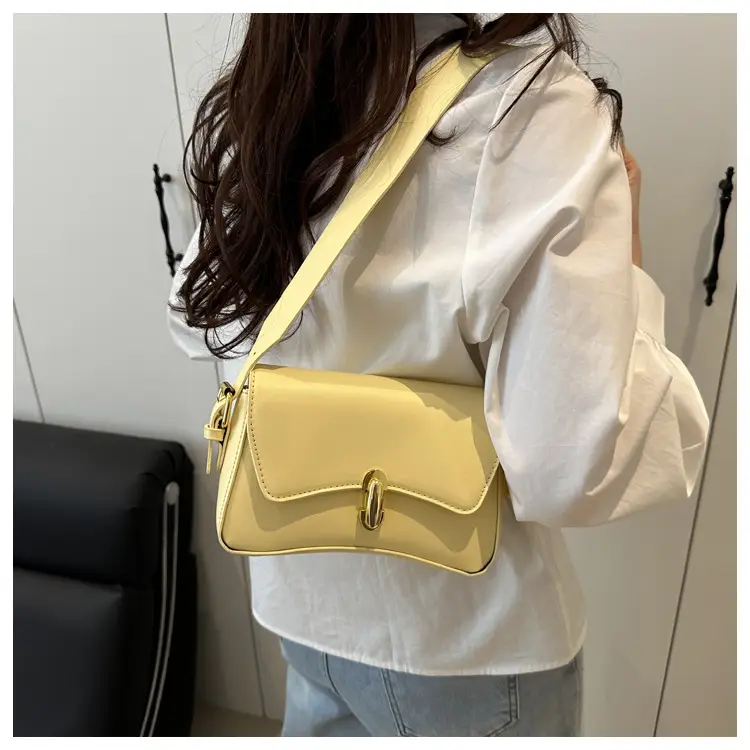 Trendy Black Gold Plated Shoulder Bag for Women — feature 34