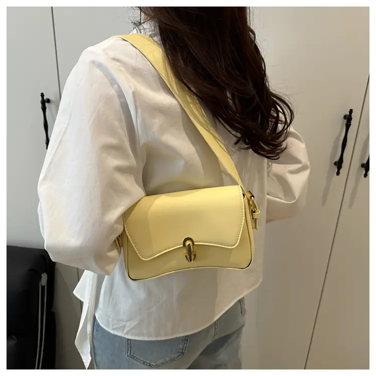 Trendy Black Gold Plated Shoulder Bag for Women — feature 37