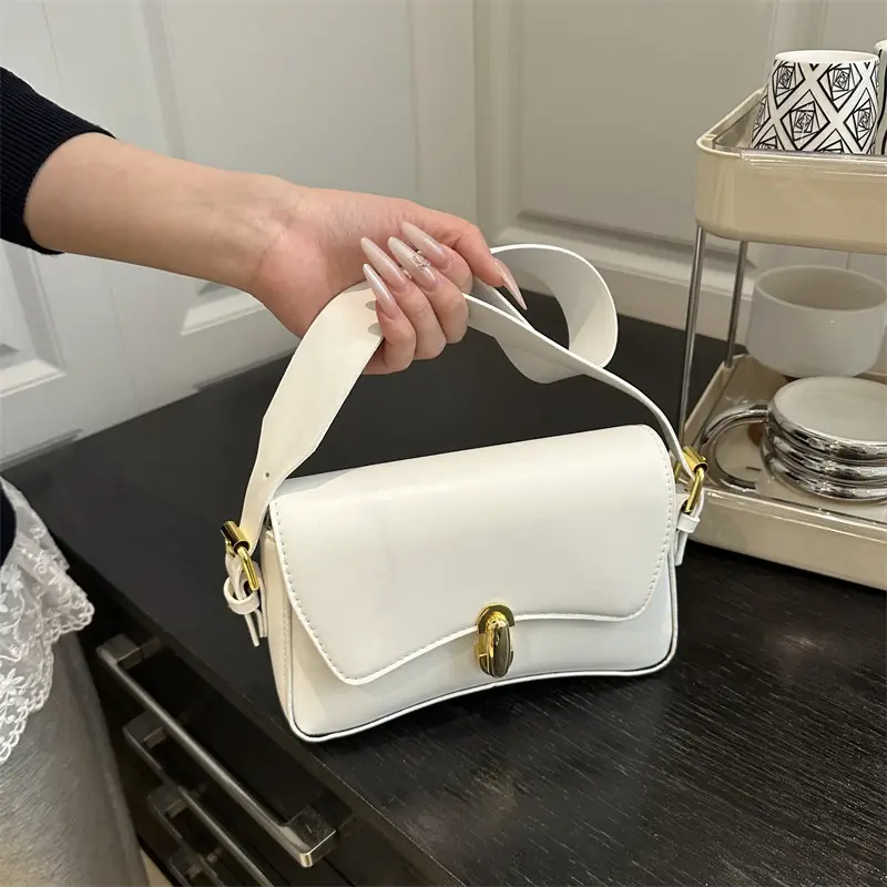 Trendy Black Gold Plated Shoulder Bag for Women - Image 3