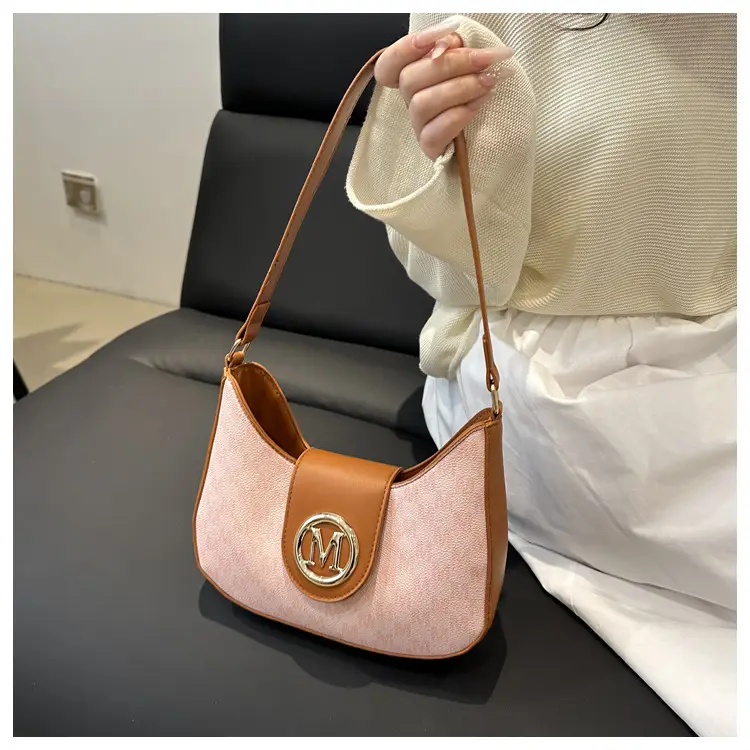 Retro Letter Print Shoulder Bag Brown Leather 2025 — feature 15