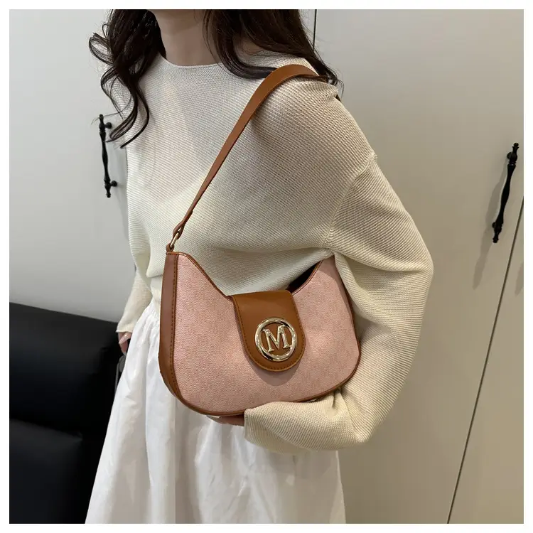 Retro Letter Print Shoulder Bag Brown Leather 2025 — feature 19