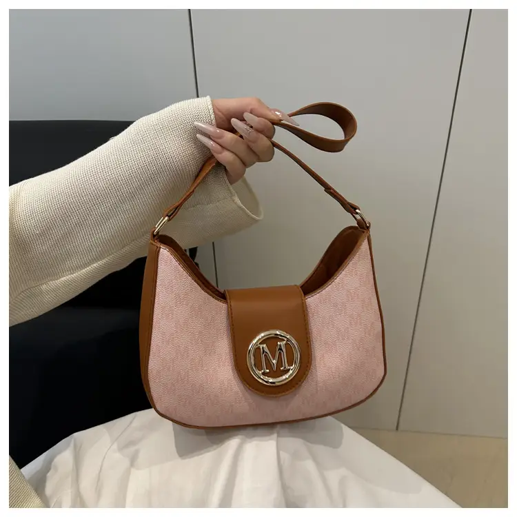 Retro Letter Print Shoulder Bag Brown Leather 2025 — feature 22