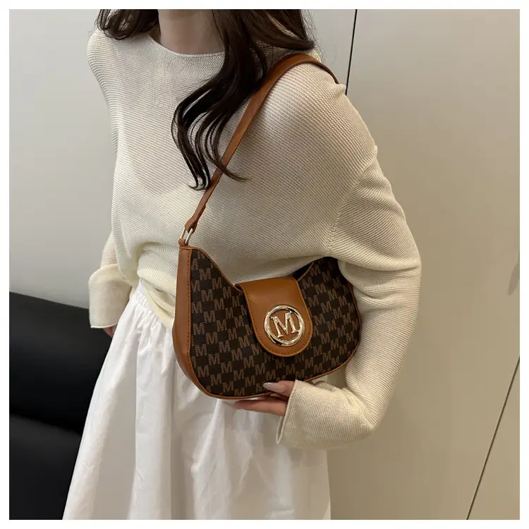 Retro Letter Print Shoulder Bag Brown Leather 2025 — feature 24