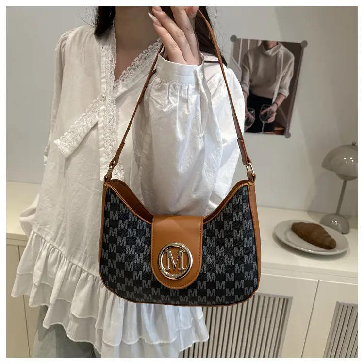 Retro Letter Print Shoulder Bag Brown Leather 2025 — feature 25