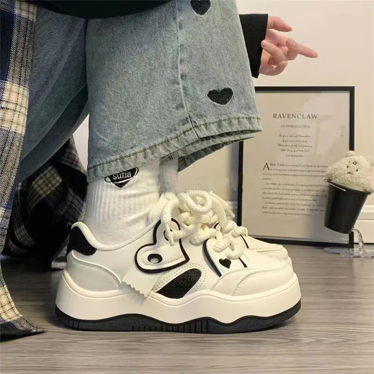Popular White Shoes for Women, New 2025 Spring & Fall Versatile Women's Ins Trendy Niche Thick-Soled Casual Shoes for Women — feature 2
