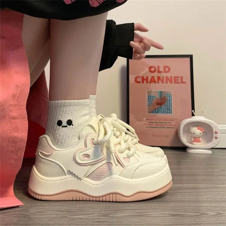 Popular White Shoes for Women, New 2025 Spring & Fall Versatile Women's Ins Trendy Niche Thick-Soled Casual Shoes for Women — feature 3