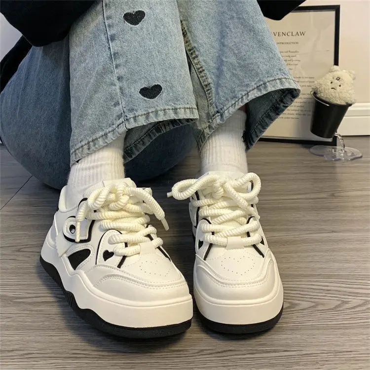 Popular White Shoes for Women, New 2025 Spring & Fall Versatile Women's Ins Trendy Niche Thick-Soled Casual Shoes for Women — feature 5