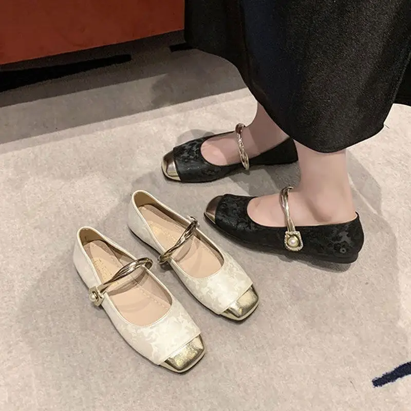French-Style Mary Jane Shoes for Women, 2026 New Summer Model, Elegant Casual Versatile Chinese-Style Single-Strap Shallow Shoes