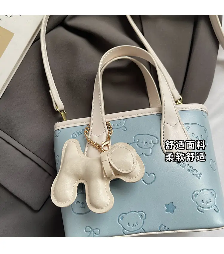 Black Crossbody Bag for Women Summer 2026 — feature 3