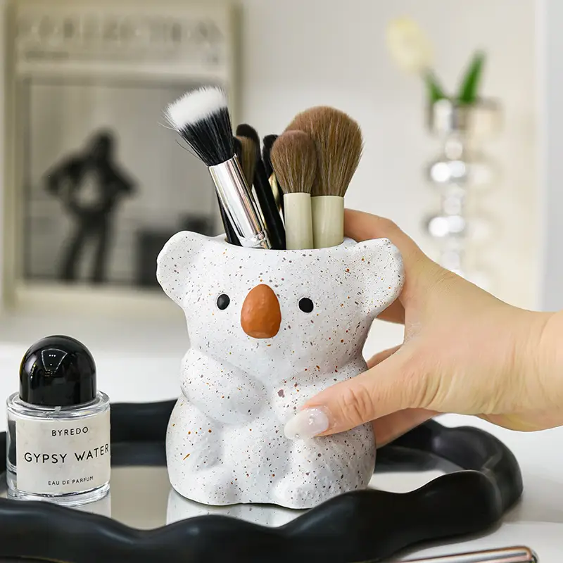 Modern Koala Cosmetic Brush Storage Bucket β feature 10