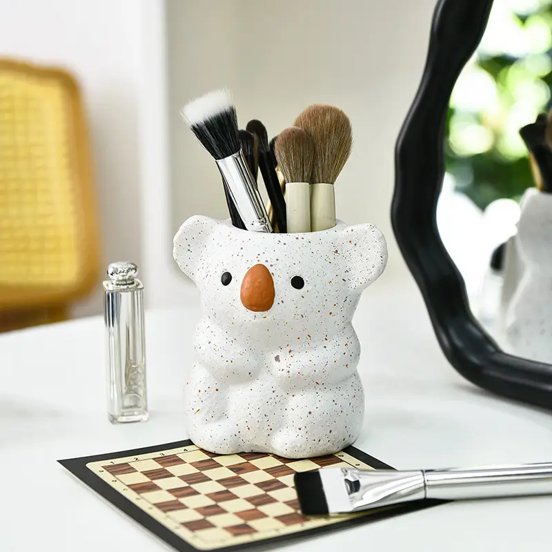 Modern Koala Cosmetic Brush Storage Bucket β feature 8