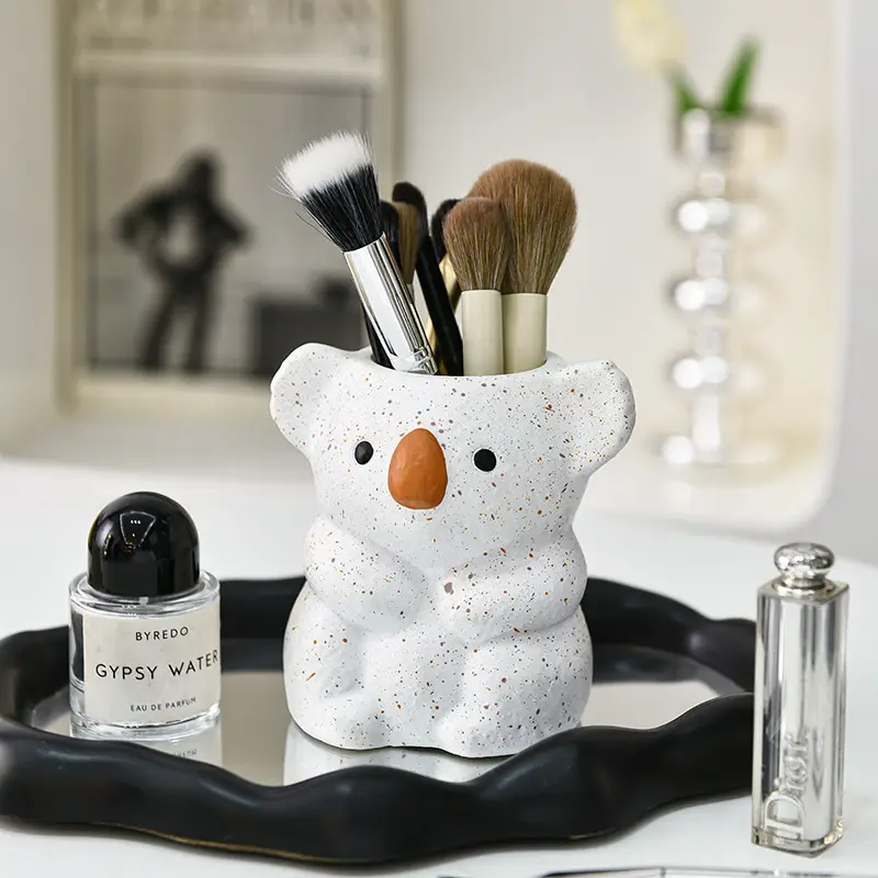 Modern Koala Cosmetic Brush Storage Bucket β feature 9