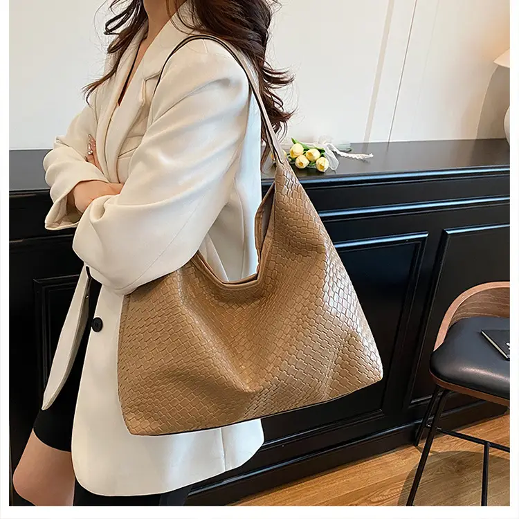 2025 Cross-Border Retro Bag Large Capacity Shoulder Bag — feature 21