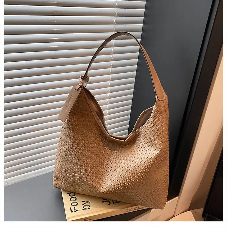 2025 Cross-Border Retro Bag Large Capacity Shoulder Bag - Image 5
