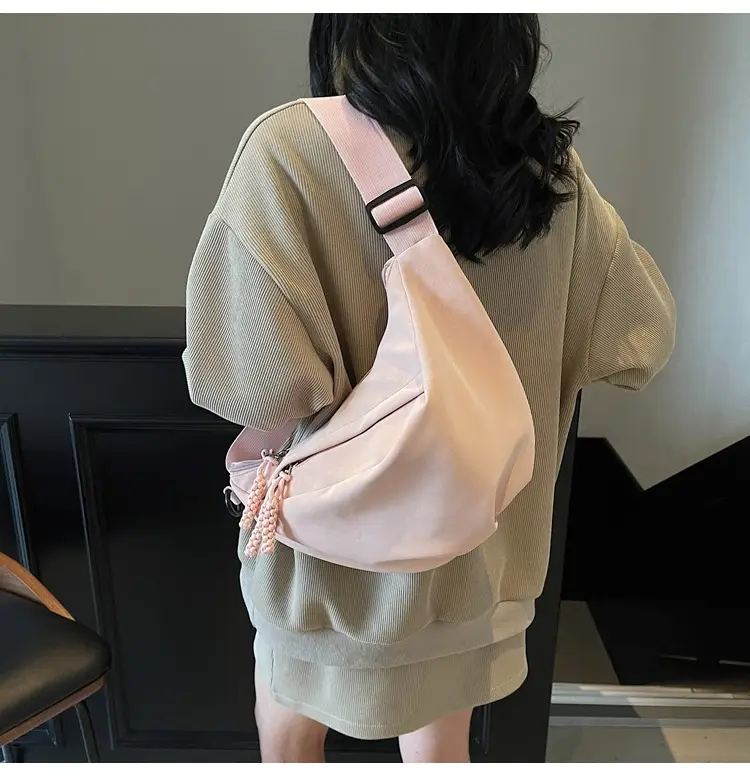 Cross-border Pleated Shoulder Bag Large Capacity Women — feature 23