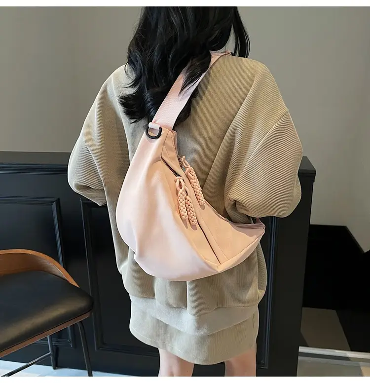 Cross-border Pleated Shoulder Bag Large Capacity Women — feature 24
