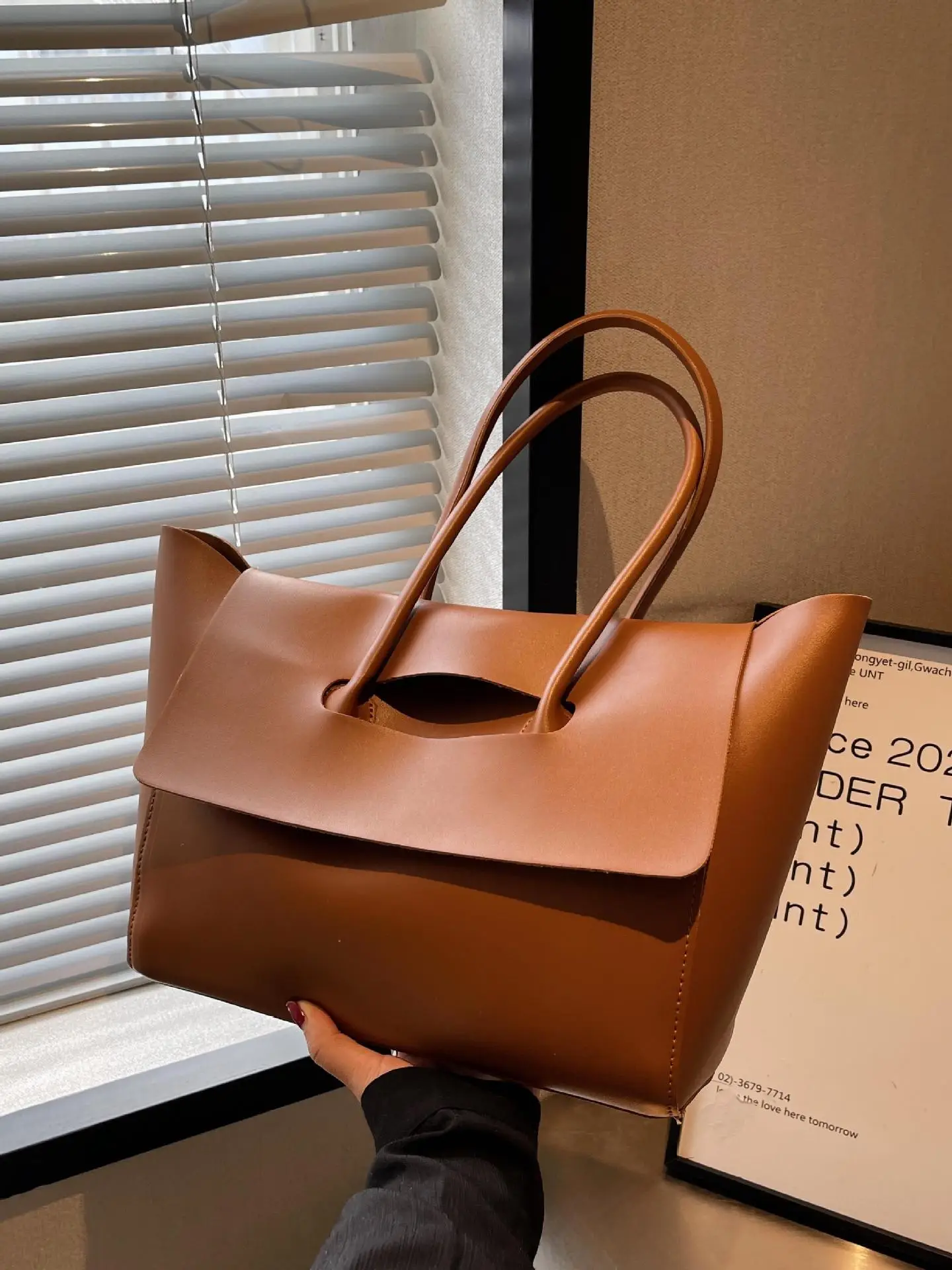 Korean Style Brown Leather Shoulder Tote Bag 2025 - Image 8