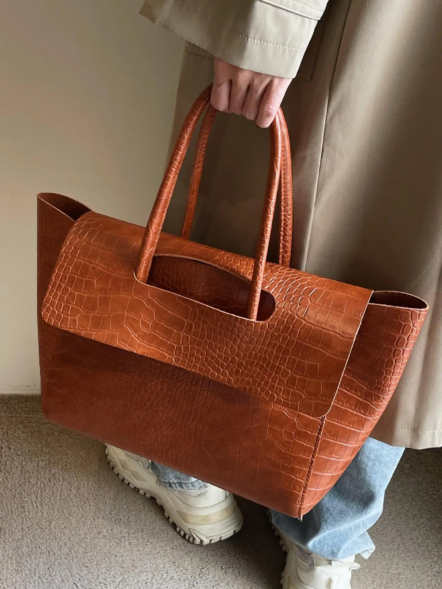 Women's Cross-Crystal Croc Leather Shoulder Bag Brown 2025 - Image 6