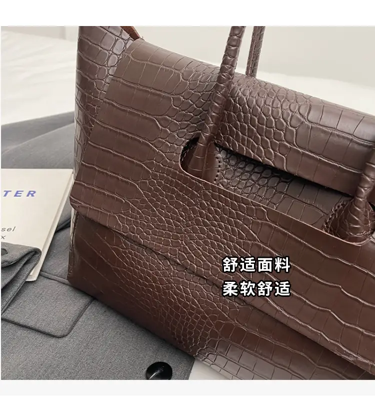 Women's Cross-Crystal Croc Leather Shoulder Bag Brown 2025 — feature 6