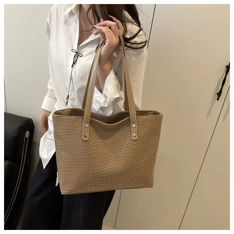 Women's Large Woven Shoulder Bag 2025 Retro Artistic — feature 16