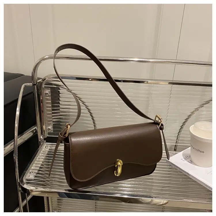 Simple Large Capacity Lock 2025 Summer New Western Style Korean Style Simple Fashion Crossbody Shoulder Small Square Bag — feature 17
