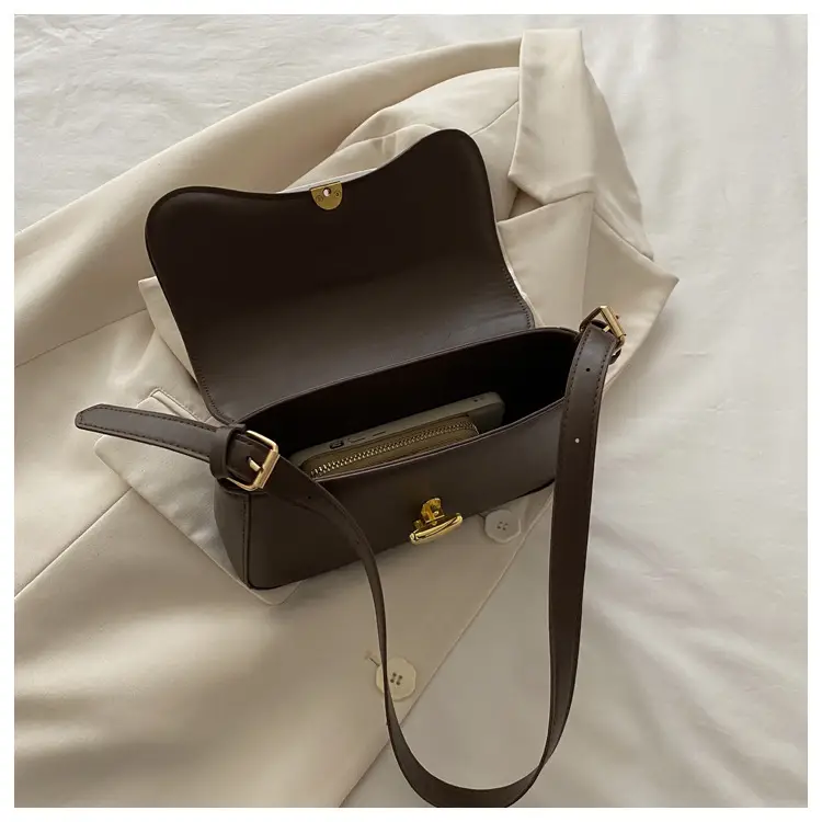 Simple Large Capacity Lock 2025 Summer New Western Style Korean Style Simple Fashion Crossbody Shoulder Small Square Bag — feature 44