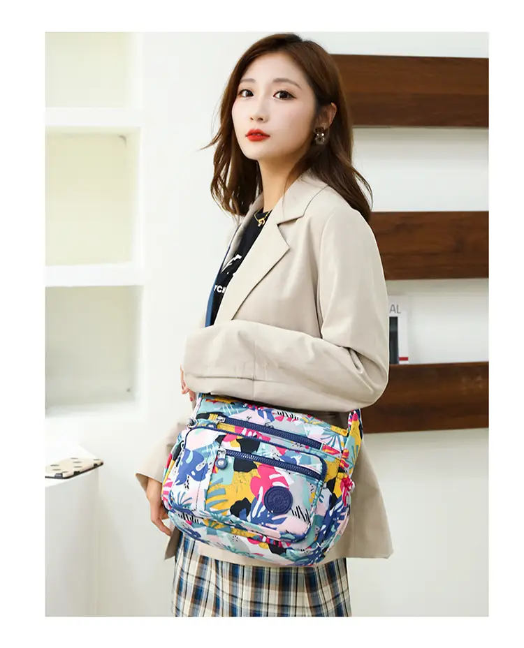 Factory Wholesale 2025 Nylon Shoulder Bags Multi-Pocket Commuter — feature 32