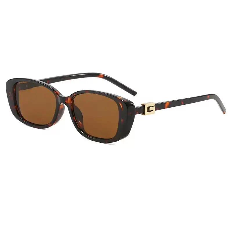 Luxury Black Sunglasses for Women Men Fashion Sun Protection - Image 4
