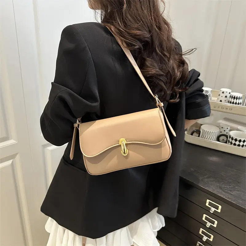 2025 Brown Leather Shoulder Bag with Gold Clasp - Image 7