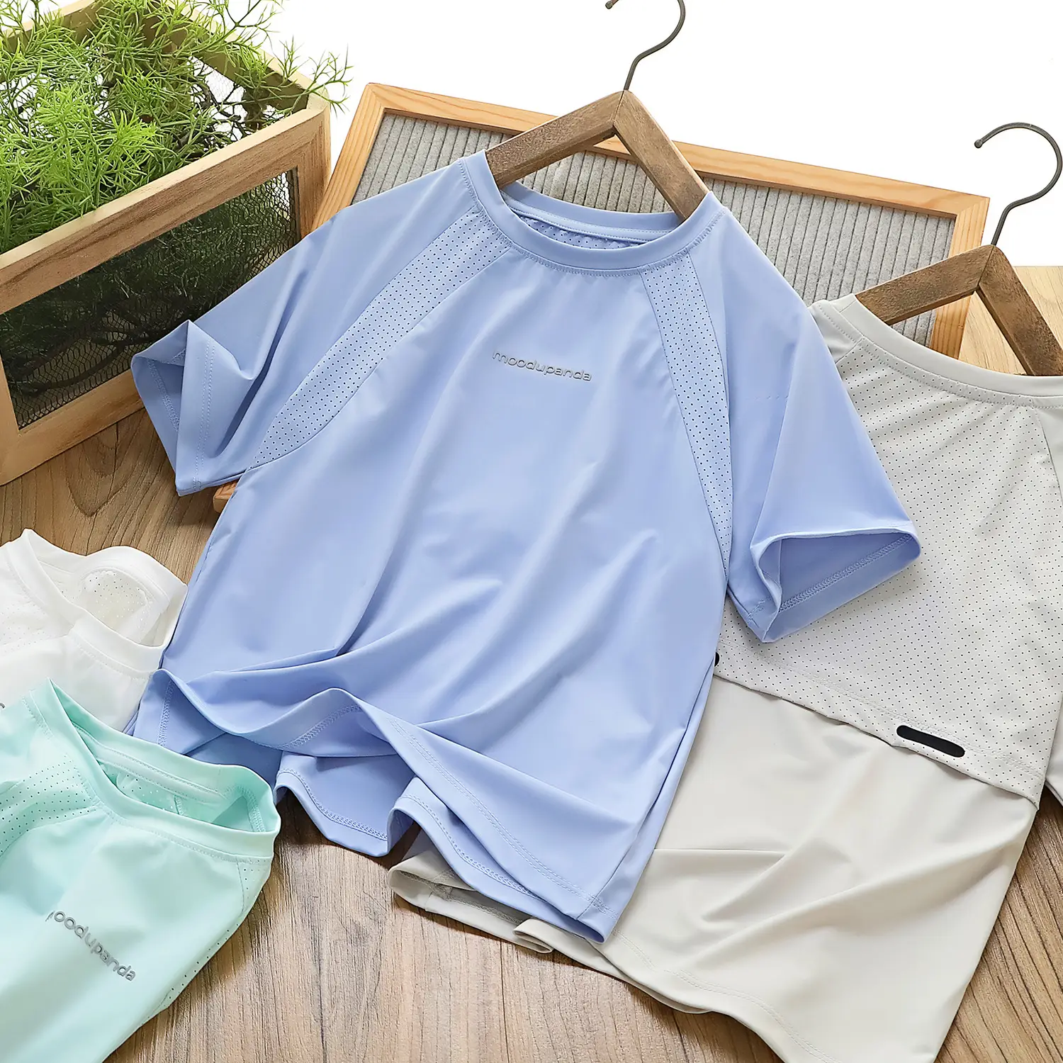 Children's Light Blue Quick-Dry T-Shirt Medium Large