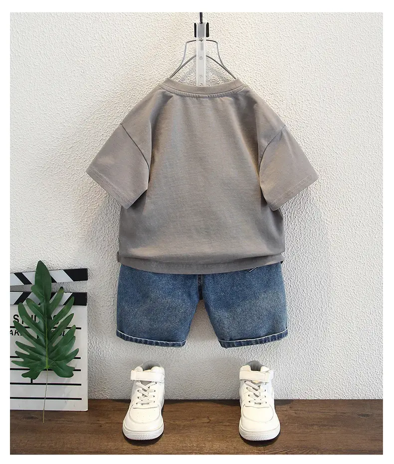 Boys Gray Short Sleeve T-Shirt Suit Summer 2025 — feature 11