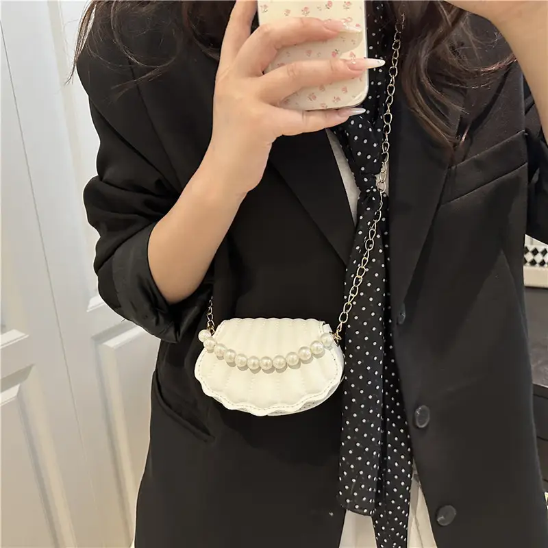 Pearl Chain Crossbody Bag for Women Summer 2025 — feature 1