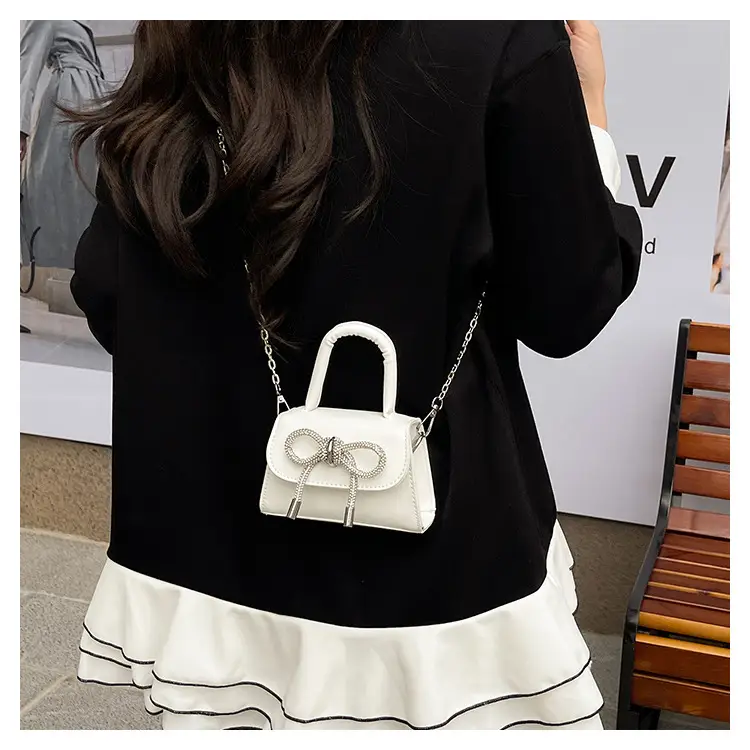 White Bow Chain Shoulder Bag for Women 2025 — feature 24