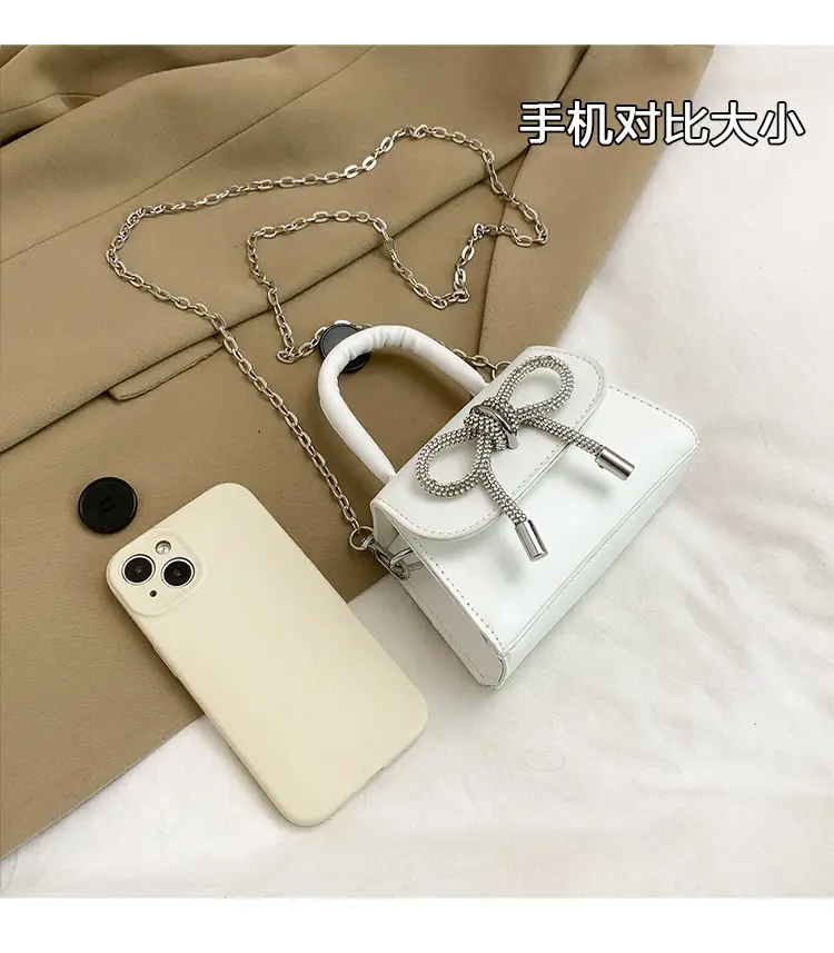 White Bow Chain Shoulder Bag for Women 2025 — feature 5
