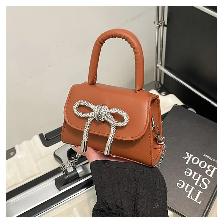 White Bow Chain Shoulder Bag for Women 2025 - Image 3