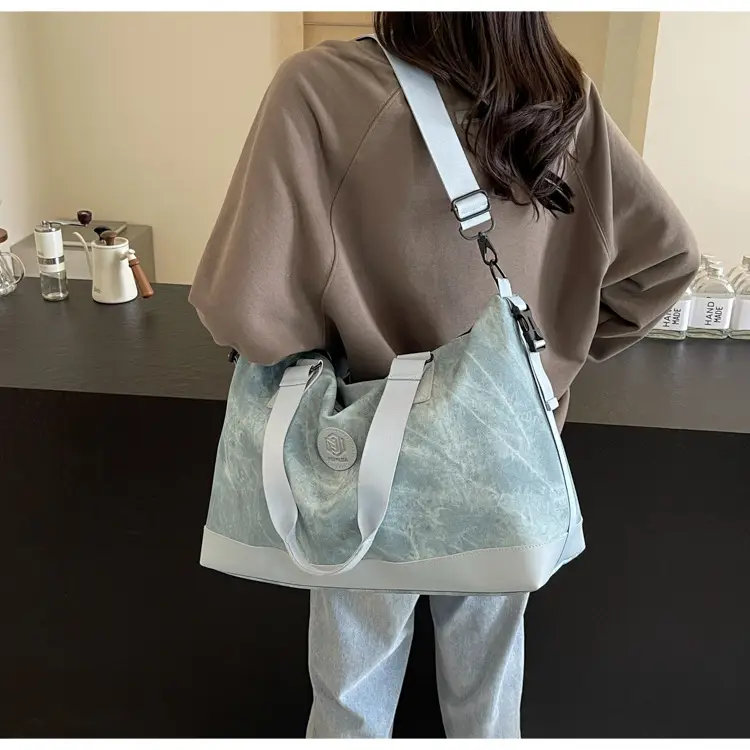 Large Capacity Crossbody Bag for Travel Fitness Casual Fashion — feature 39