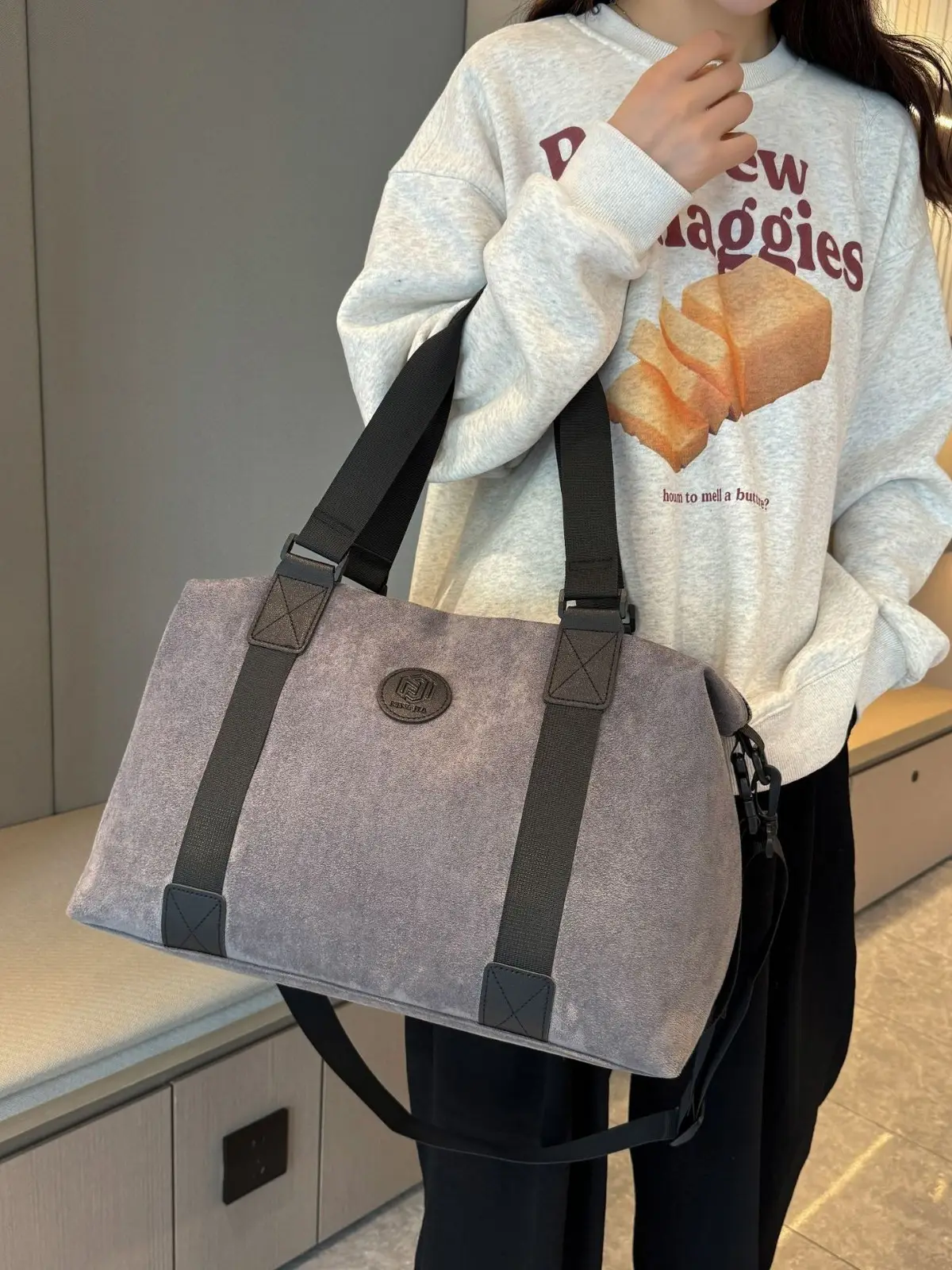 Gray Large Capacity Travel Tote Bag with Black Straps