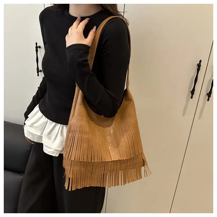 2025 Pink Pleated Tasseling Shoulder Bag for Women — feature 16